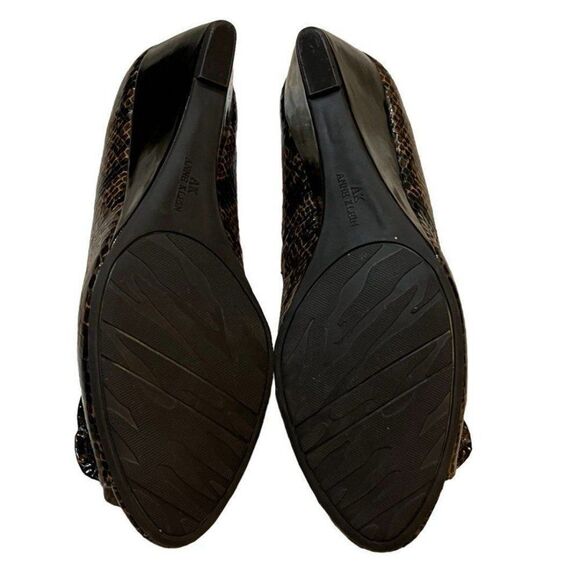 Anne Klein Snake Skin Ladies Peep Toe Wedge with Bow Womens Size 8.5 Shoes - Picture 7 of 11